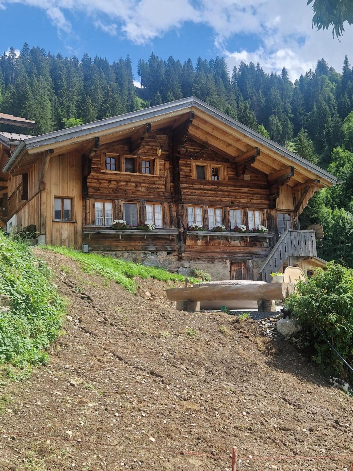 Apartamento Bauernhaus Gschwend Gsteig Exterior foto